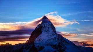 Mountain peak cloud sunset beach - single free wallpaper