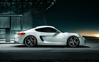 White sports car night building 3 - pearlescent free wallpaper