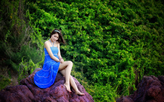 Woman blue dress sitting forest - chen lin free wallpaper