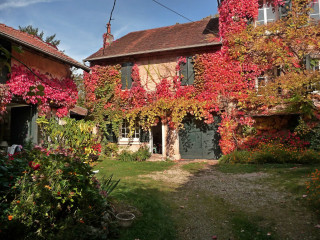 Flowered house autumn forest sunset - a house free wallpaper