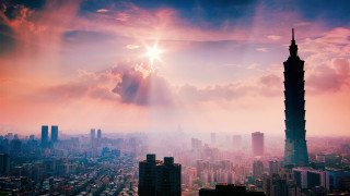 City skyline tallbuilding sun rays - god ray free wallpaper