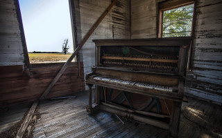 Old piano room window wooden - old free wallpaper for desktop