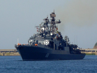 Large ship smoke masts small - hurufiyya free wallpaper