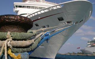 Cruise ship harbor ropes buoy - cable wire free wallpaper