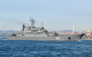 Large gray ship city bridge - free ship wallpaper