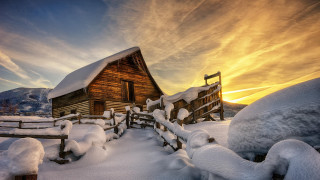 Cabin mountain snowy sunset fence - covered free wallpaper