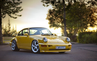 Yellow porsche sunset forest backlit - the background and a sky background free wallpaper for desktop