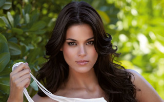 Woman white dress cloth brown - perfect facial symmetry free wallpaper