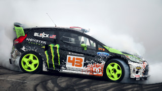 Monster car action painting smoke - tire free wallpaper
