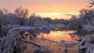 Hudson river winter sunset matte - ice and snow free wallpaper