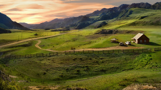 Farm road house field mountain - a farm free wallpaper
