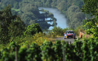 Car forest river road bench - tree and bushes free wallpaper
