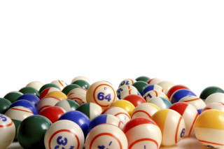 Pile pool balls white floor - ray free wallpaper