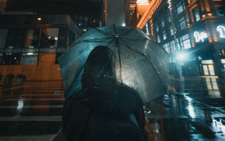 Cityscape rain night umbrella architecture - elsa bleda free wallpaper