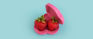Strawberries pink container blue background - pincushion len free wallpaper