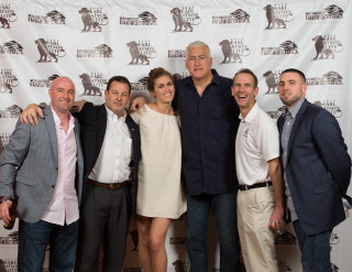 Group red carpet white backdrop - a red carpet free wallpaper