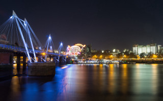Night cityscape bridge reflection lights - christopher wren free wallpaper