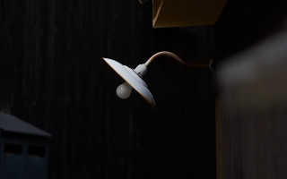 White light black wall studio - studio light free wallpaper