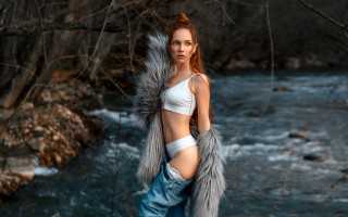 Woman jeans river fur fashion - a fur coat free wallpaper