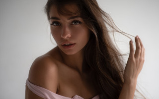 Elina karimova long hair wind 2 - the wind free wallpaper