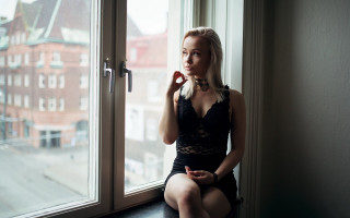 Woman sitting window portrait rococo - christen dalsgaard free wallpaper