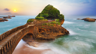 Bridge island house lake sunset - a small house free wallpaper