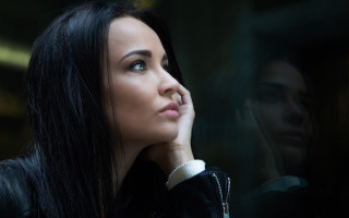 Woman window hand chin neoplasticism - a window free wallpaper