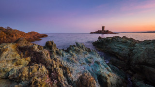Lighthouse rocky shore sunset pink 2 - romanesque free wallpaper