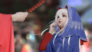 Woman blue red costume cellphone - ultra realistic digital art free wallpaper
