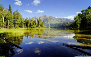 Lake trees mountains blue sky 11 - tree and mountains free wallpaper for desktop
