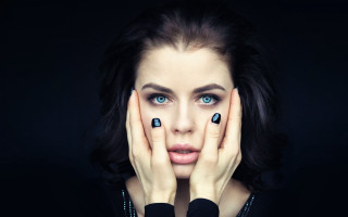 Gothic portrait blueyes blacknails hands - facial feature free wallpaper