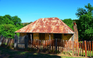 Rusted metal roof australian 1860s - elizabeth durack free wallpaper