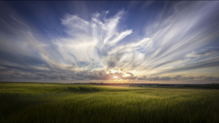 Field sunset light rays cloudy - the cloud free wallpaper for desktop
