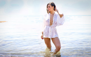 Woman white romper pearls lake - the water of a lake free wallpaper