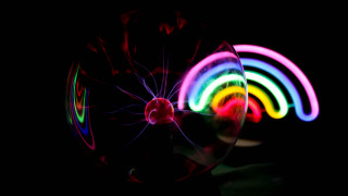 Spinning plasma hologram apple cherry - plasma free wallpaper
