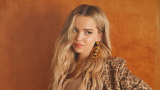 Woman leopard jacket portrait blonde - constance gordoncumming free wallpaper