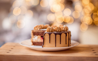 Chocolate cake slice blurry background - clara peeters free wallpaper