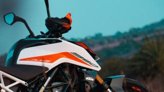 White orange motorcycle forest hill - motorcycle free wallpaper