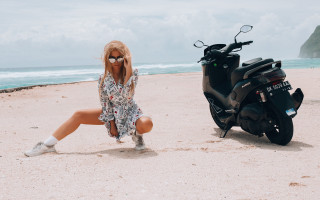Woman dress sunglasses scooter beach - a scooter free wallpaper
