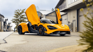 Yellow sports car building open - the door open free wallpaper