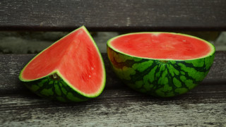 Watermelon half summer 3d hyperrealism - summer free wallpaper