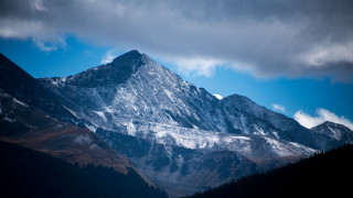 Mountain snow forest sky ocean - ada hill walker free wallpaper