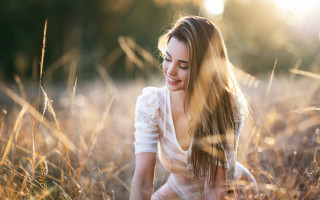 Woman smiling blonde tallgrass wind - tall grass free wallpaper