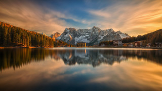 Mountain reflection sunset cityscape landscape - beautiful landscape free wallpaper