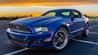 Blue mustang sunset parking lot - a blue mustang mustang free wallpaper