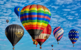 Hot air balloons crescent folk - a crescent free wallpaper