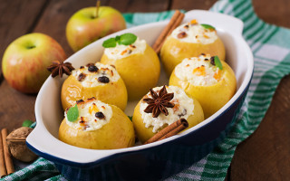 Bowl of apples with cinnamon - auseklis ozol free wallpaper