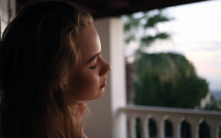 Woman ocean trees balcony shallow - fiona stephenson free wallpaper