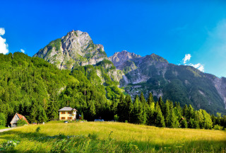 House field mountains blue sky - alen divi free wallpaper
