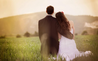 Bride groom sunset field mountains - bracha l. ettinger free wallpaper
